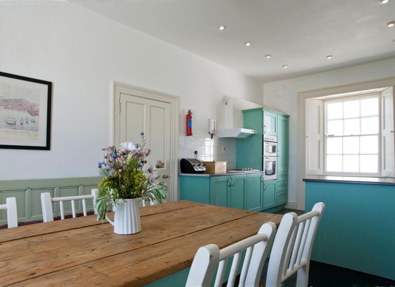 Galley Head Lightkeeper'S Houses Donoure المظهر الخارجي الصورة